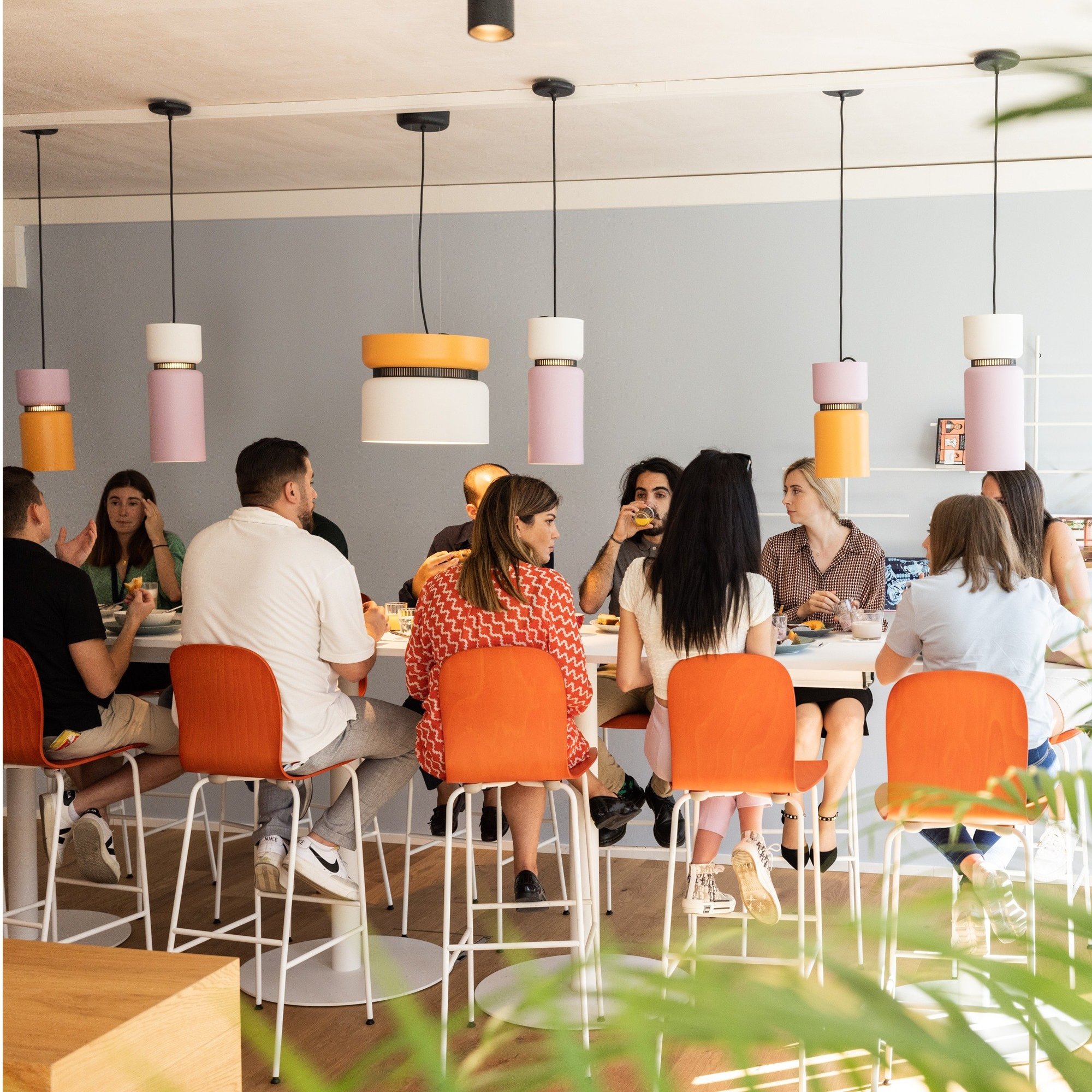 Headsquarter-Meeting-allink_H8A5368_square
